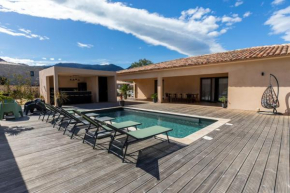 Superbe villa, piscine chauffée, jacuzzi